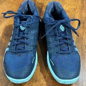 K-Swiss pickleball/tennis court shoe